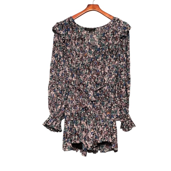 NWT Endless Rose Ruffle Pleated Floral Romper Long Sleeve Sash Belt Size M - Picture 7 of 10